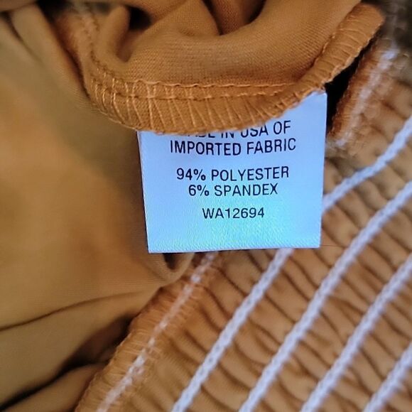 NWT supply & demand mustard ruffle collar blouse - Picture 10 of 10
